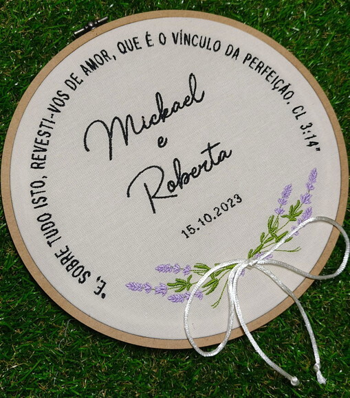 Porta Alianças Bordado - Folhas com Lavandas (versículo)
