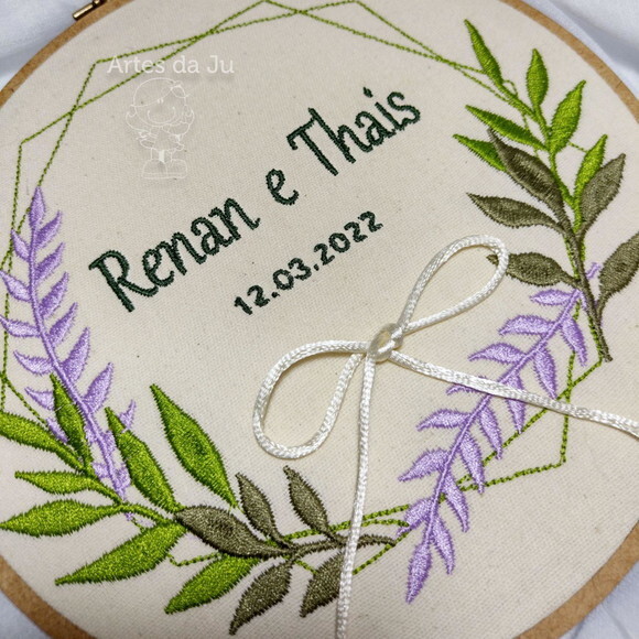 Porta Alianças Bordado - Moldura Ramos com Lilás/ Lavanda