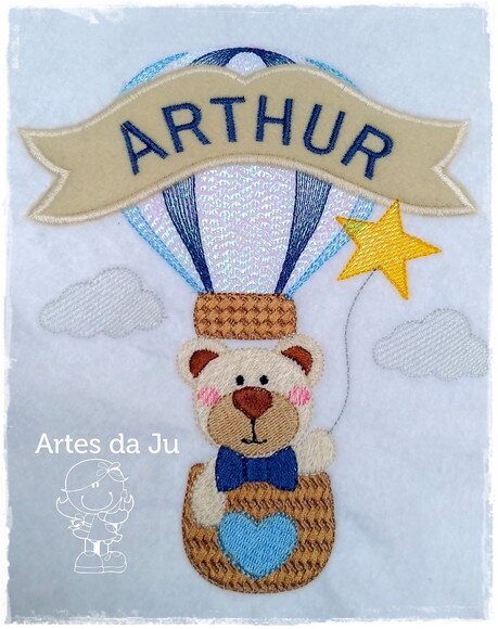 Enfeite de Porta Maternidade Urso no Balão (Flâmula)