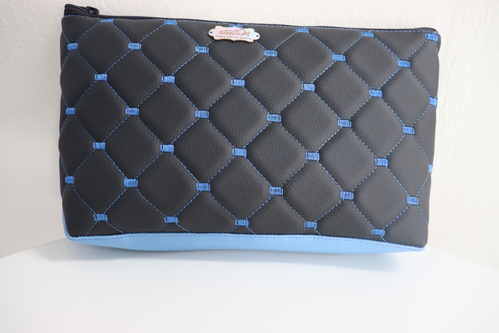Necessarie diamante azul