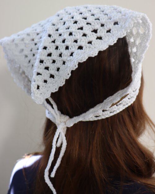 Bandana em crochê branca