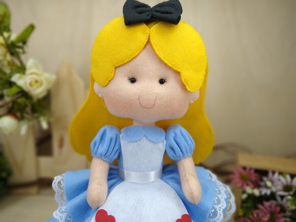 Alice no País das Maravilhas em Feltro