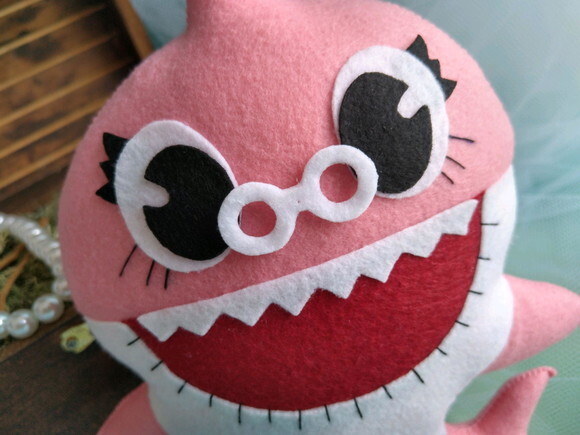 Baby Shark em Feltro