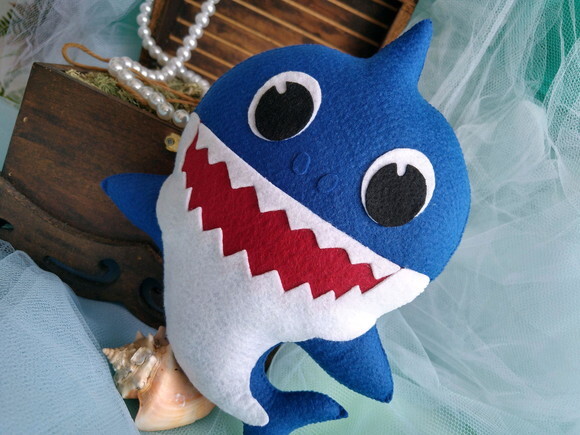 Baby Shark em Feltro