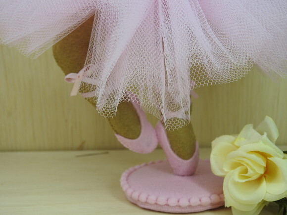 Bailarina em Feltro