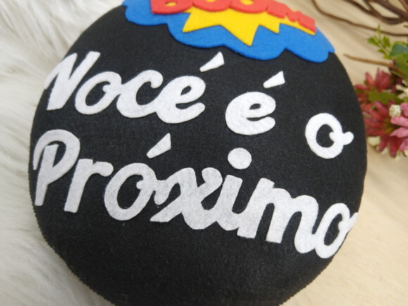 Bomba em Feltro para Noivo* Chamar Chat