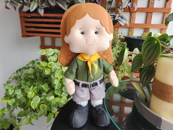 Boneca Escoteira de Feltro * Chamar Chat Antes Compra