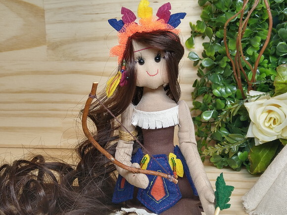 Boneca Índia de Pano
