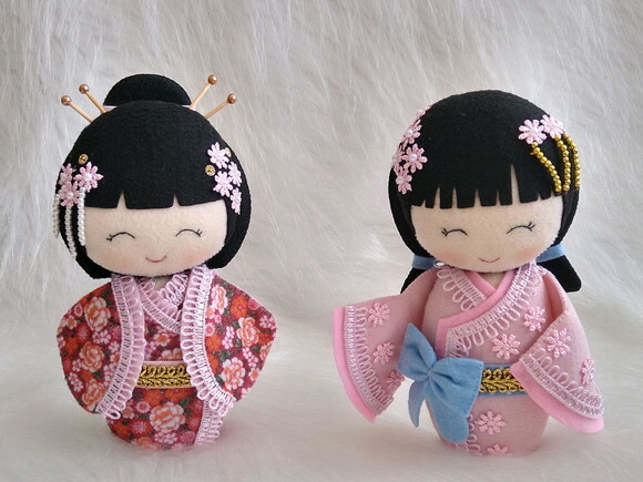 Boneca Kokeshi em em feltro