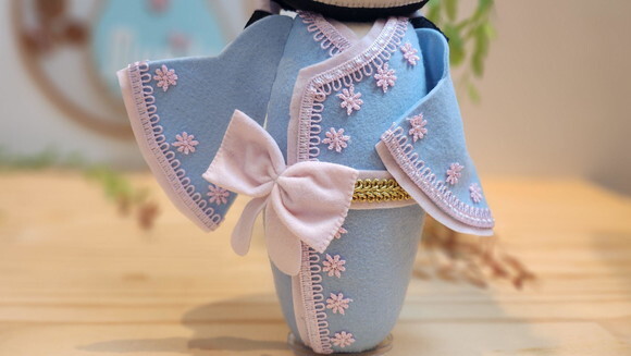 Boneca Kokeshi em Feltro 30 cm *antes de Comprar Chamar Chat