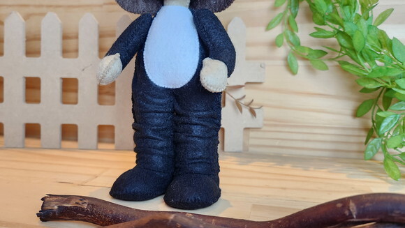 Boneca Panda de Feltro - Chamar Chat