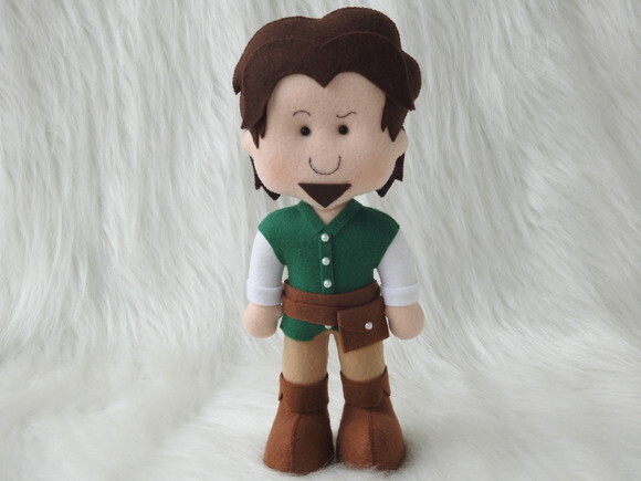 Boneco Flynn Rider em Feltro- Enrolados 30 cm