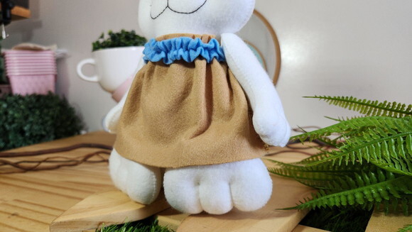 Coelha de Páscoa em Feltro 30 cm