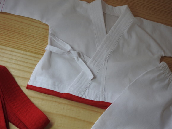 Conjunto Kimono Karatê para Boneca - Bebe Grande