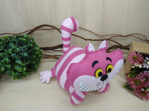 Gato da Alice no País das Maravilhas em Feltro