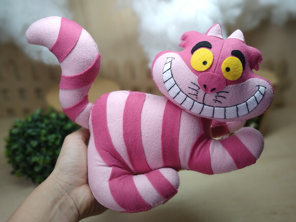 Gato da Alice no País das Maravilhas em Feltro