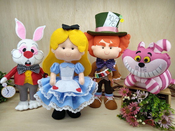 Gato da Alice no País das Maravilhas em Feltro