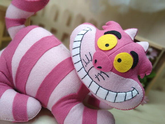 Gato da Alice no País das Maravilhas em Feltro