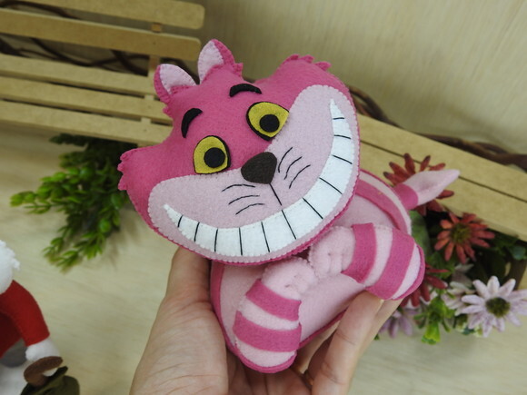 Gato da Alice no País das Maravilhas em Feltro