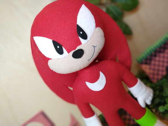 Knuckles em feltro - Sonic