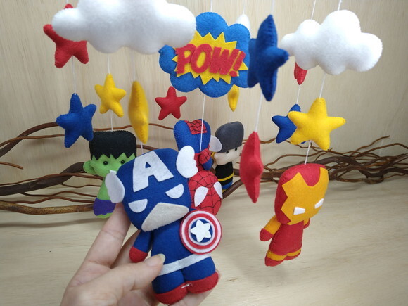 Móbile Super Heróis Toy* Chamar Chat