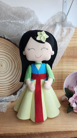Mulan em Feltro _ Antes de Comprar Verificar Data Disponível