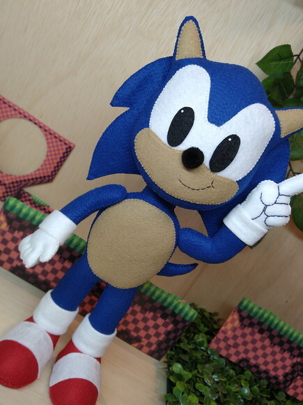 Sonic em feltro