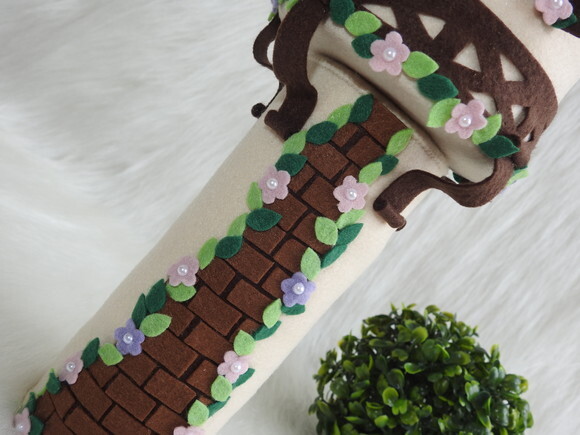 Torre da Boneca Rapunzel em Feltro- Enrolados