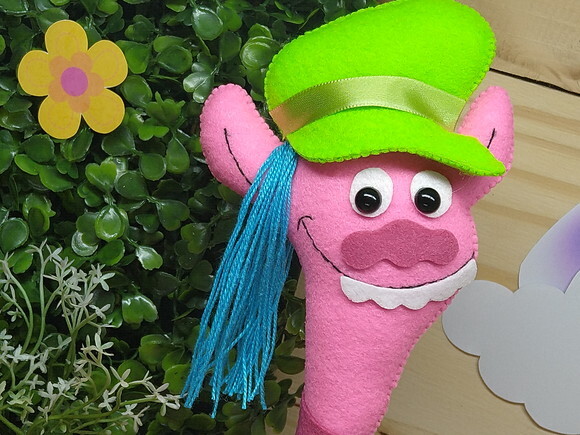 Trolls de Feltro -Cooper (Girafa)