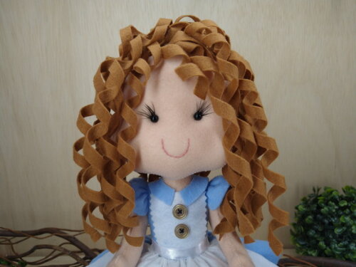Alice no País das Maravilhas em Feltro - Personalizada
