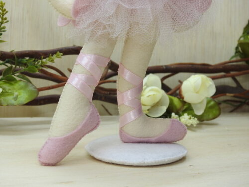 Bailarina em feltro Coque