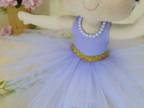 Bailarina em Feltro* Chamar Chat