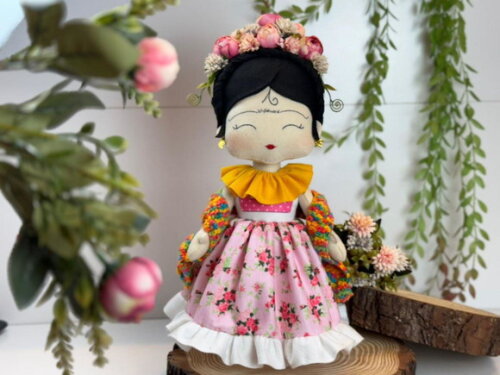 Boneca Frida em Feltro - Chamar no Chat Antes da Compra