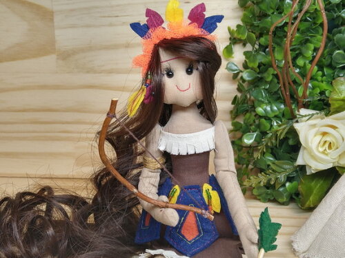 Boneca Índia de Pano