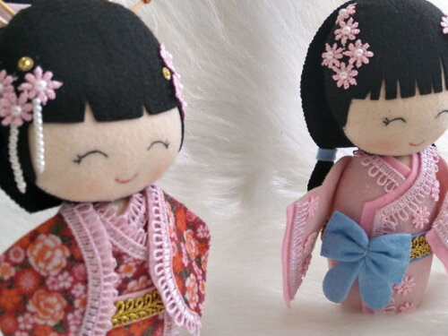 Boneca Kokeshi em em feltro