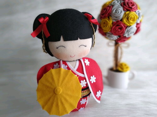 Boneca Kokeshi em Feltro - 28 cm + 20 cm