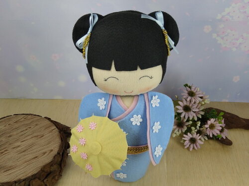Boneca Kokeshi em Feltro 40 Cm* Chamar Chat
