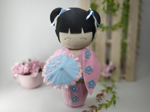 Boneca Kokeshi em Feltro 40 Cm* Chamar Chat