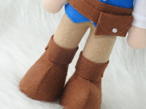 Boneco Flynn Rider em Feltro- Enrolados 30 cm