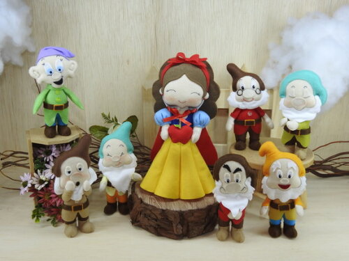 Branca de Neve e os 7 Anões de Feltro