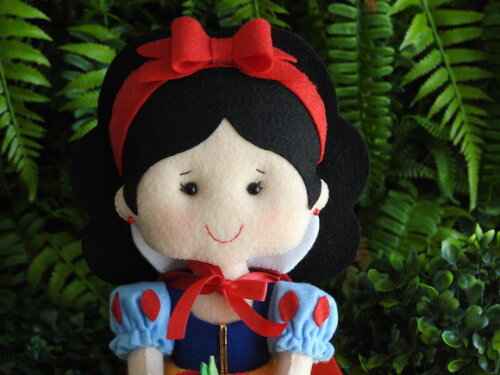 Branca de Neve em Feltro
