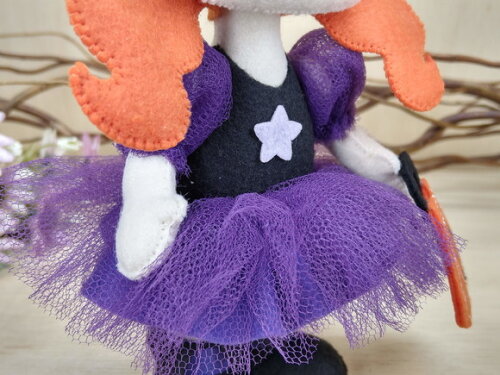 Bruxinha em Feltro Halloween