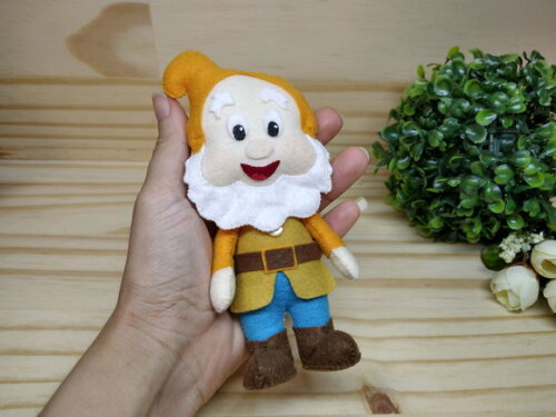 Feliz em Feltro - Branca de Neve e os 7 Anões