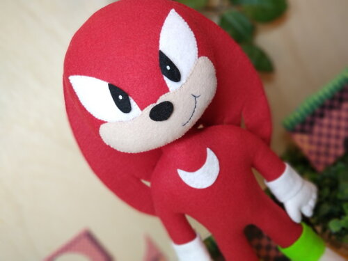 Knuckles em feltro - Sonic