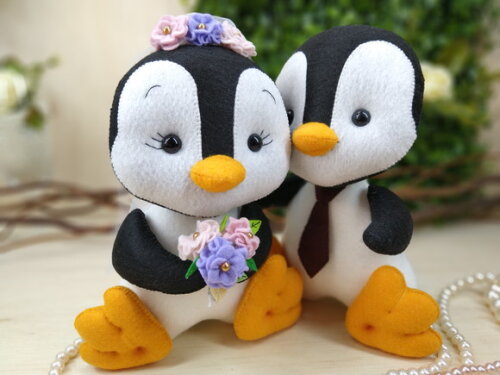 Topo de Bolo - Pinguins com a Caixa