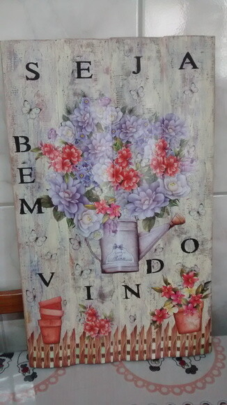 Placa decorativa em madeira