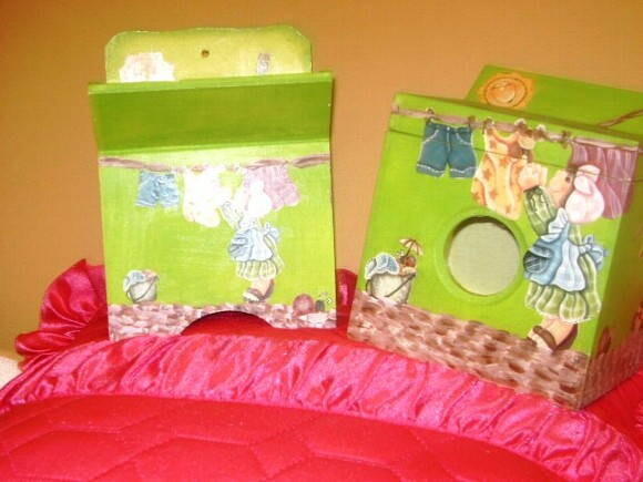Porta sabão em  pó e Prendedores