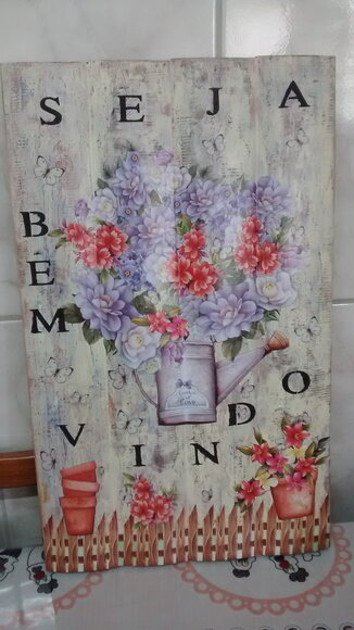 Placa decorativa em madeira
