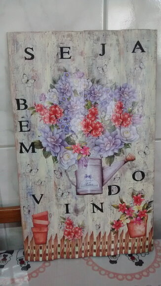 Placa decorativa em madeira