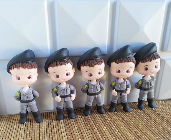 Apliques/lembrancinhas Policial em Biscuit